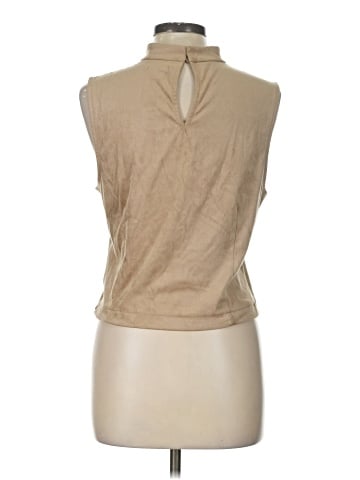 Versona Sleeveless Blouse (view 2)