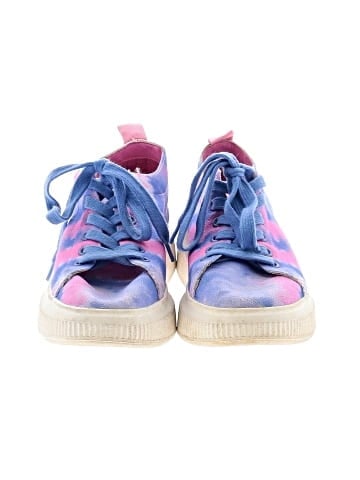 BP. Sneakers (view 2)