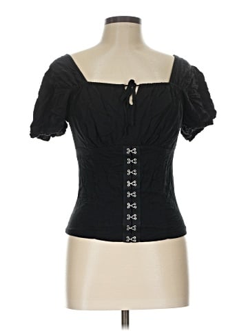Hot Topic Short Sleeve Top (view 1)