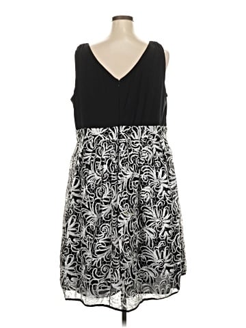 Roz & Ali Cocktail Dress (view 2)