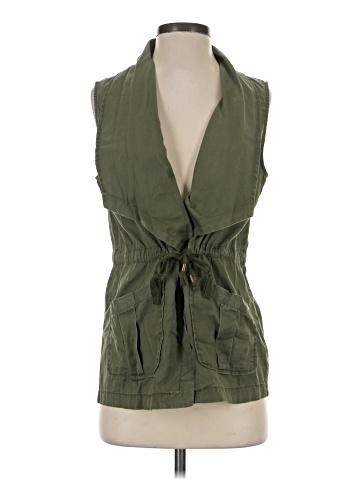 Signature Studio Vest (view 1)