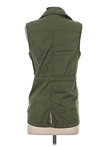 Signature Studio Vest (view 2)