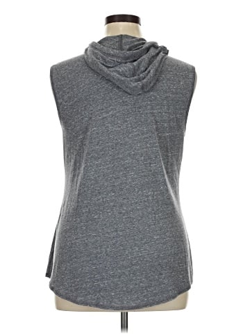 Active by Old Navy Vest (view 2)