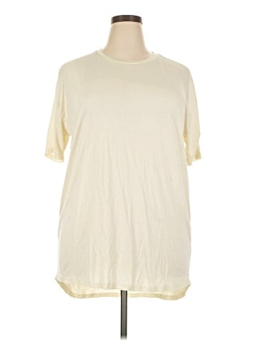 Lularoe Short Sleeve T-Shirt (view 1)