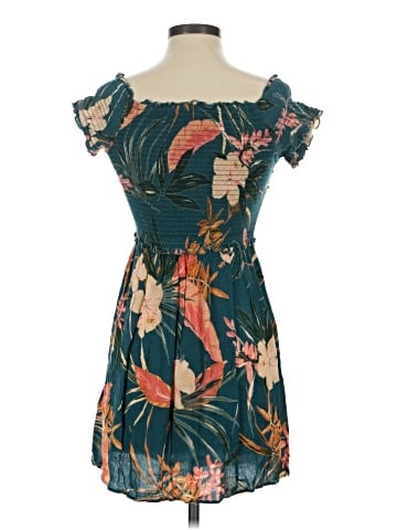 Patrons of Peace Casual Dress (view 2)
