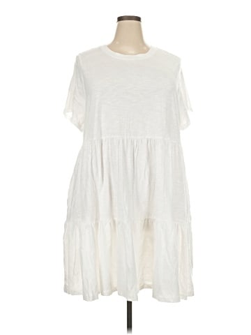 Old Navy Casual Dress (view 1)
