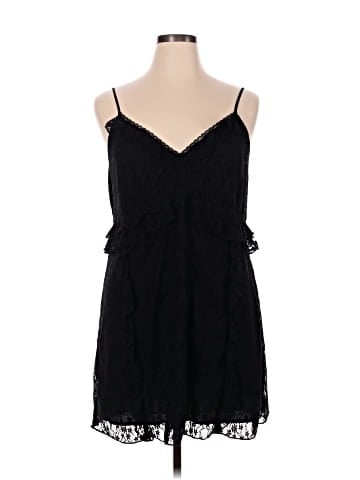 American Eagle Outfitters Cocktail Dress (view 1)