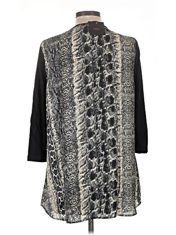 Lulu 3/4 Sleeve Top (view 2)