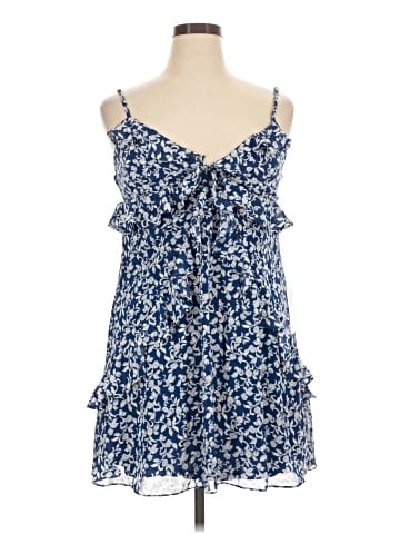 B. Darlin Casual Dress (view 1)