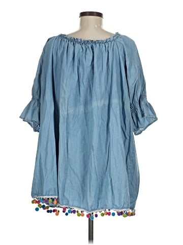 Saks Fifth Avenue Casual Dress (view 2)