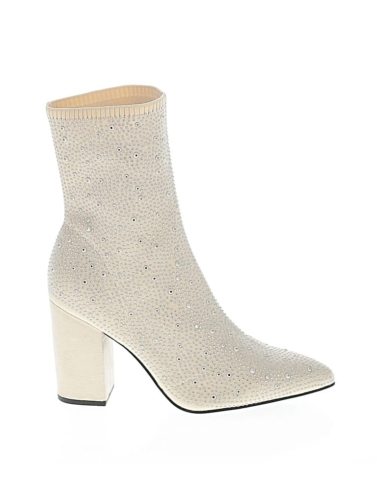 Pre-owned Mia Ankle Boots In Ivory