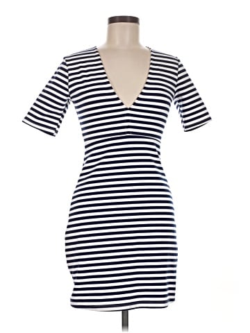 Trafaluc by Zara Casual Dress (view 1)