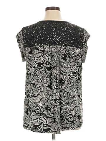 Daniel Rainn Sleeveless T-Shirt (view 2)