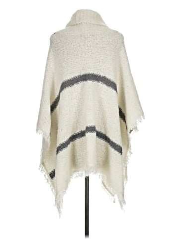 Renuar Poncho (view 2)