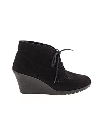 White Mountain Wedges (view 1)