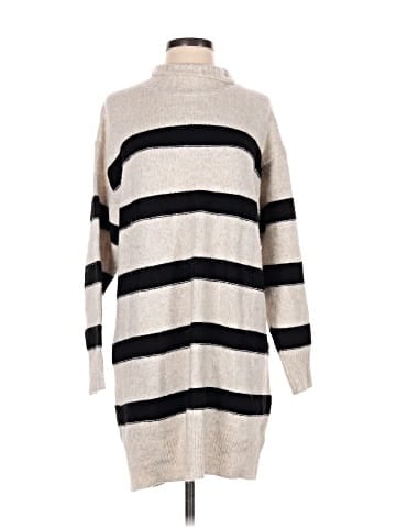Line & Dot Casual Dress (view 1)
