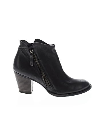 Paul Green Ankle Boots (view 1)