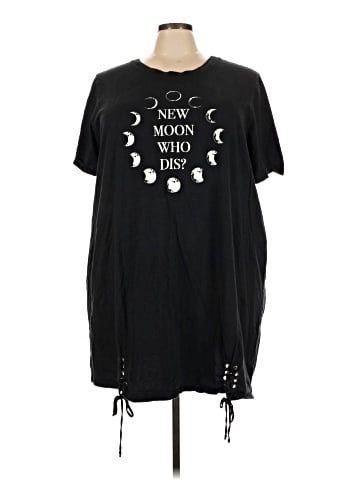 Hot Topic Short Sleeve Top (view 1)