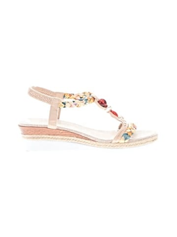 Unbranded Wedges (view 1)