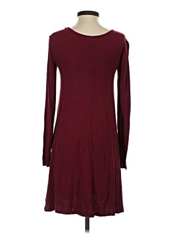 Old Navy Casual Dress (view 2)
