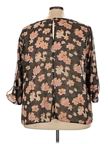 Ryan Wythe 3/4 Sleeve Blouse (view 2)