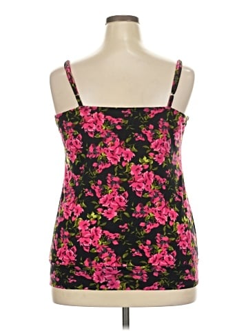 No Boundaries Sleeveless Top (view 2)
