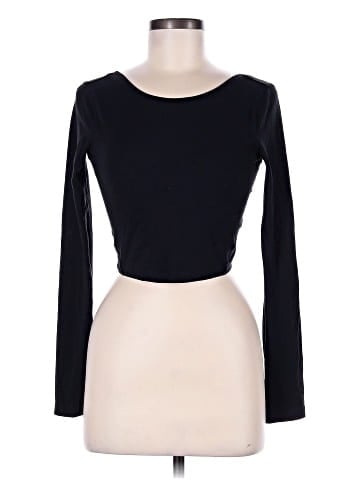 Lululemon Athletica Long Sleeve T-Shirt (view 1)
