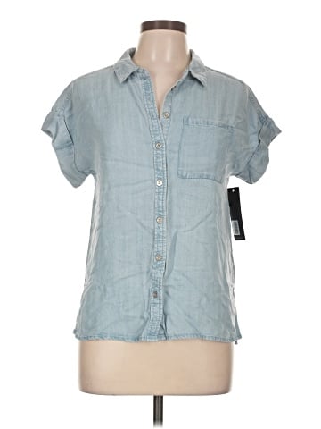 Velvet Heart Short Sleeve Button-Down Shirt (view 1)