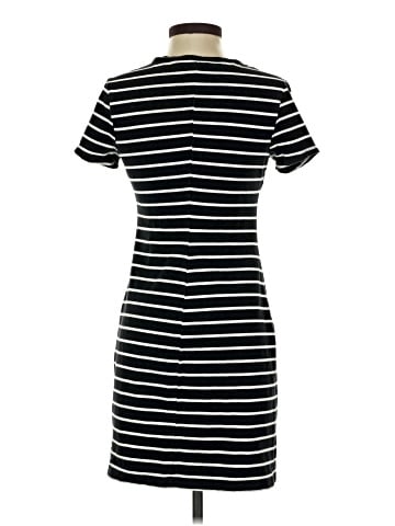 Old Navy Casual Dress (view 2)