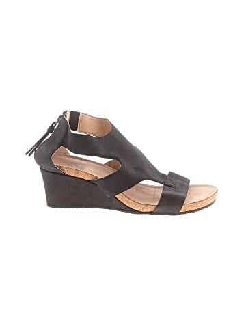 Adrienne Vittadini Wedges (view 1)
