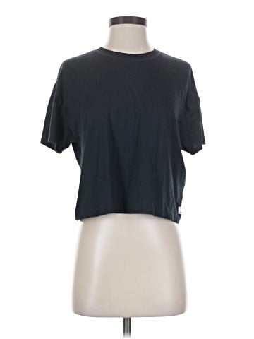 Vuori Short Sleeve T-Shirt (view 1)