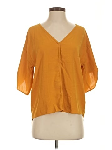 Everly 3/4 Sleeve Blouse (view 1)