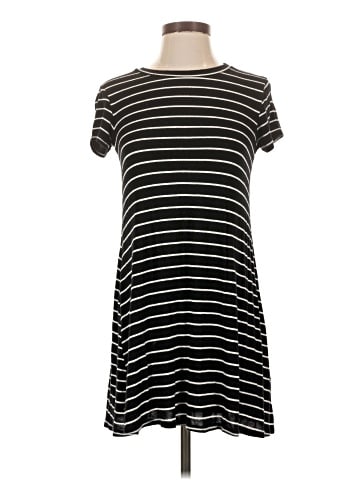 Forever 21 Casual Dress (view 1)