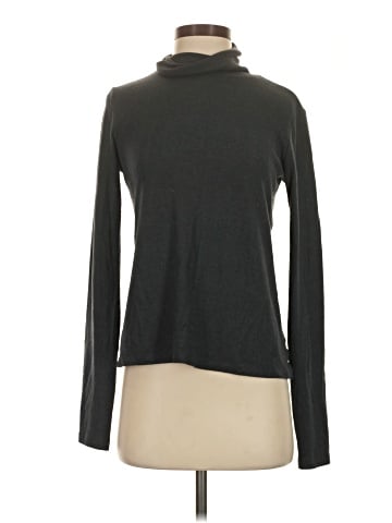 Alo Yoga Long Sleeve Turtleneck (view 1)