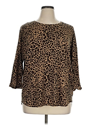 Crown & Ivy 3/4 Sleeve Blouse (view 1)