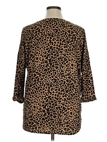 Crown & Ivy 3/4 Sleeve Blouse (view 2)