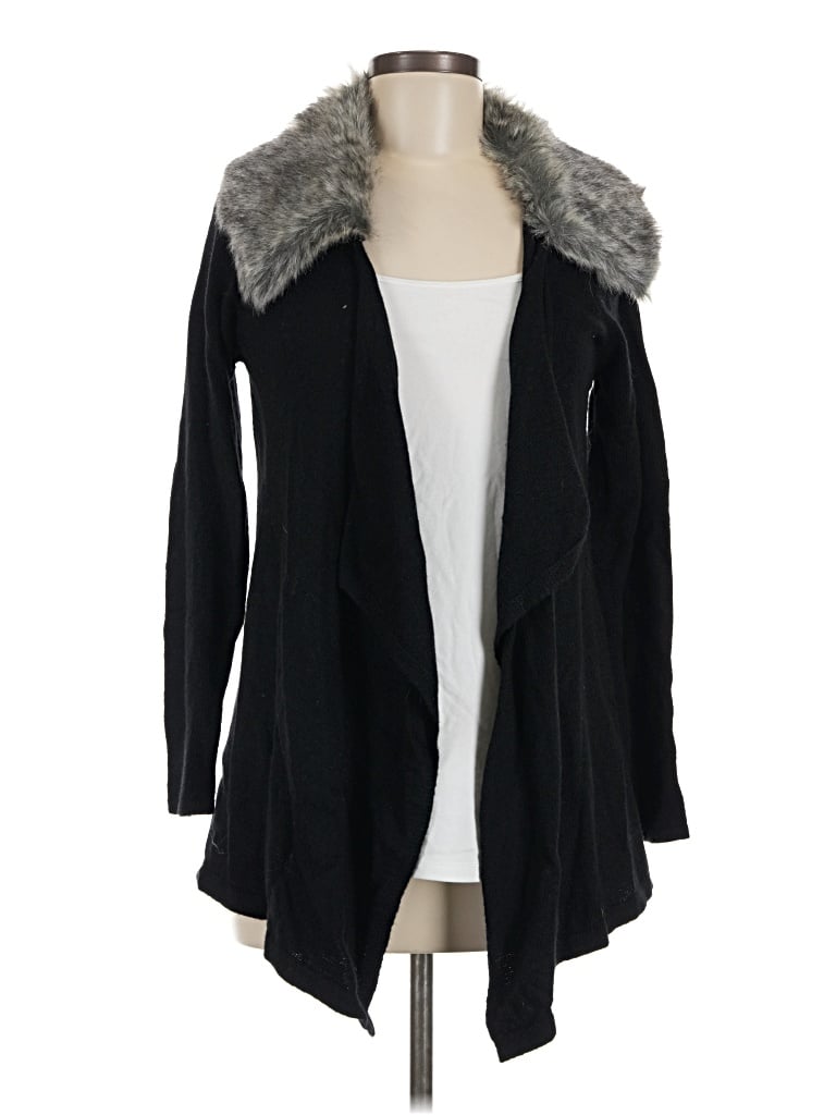 Romeo & Juliet Couture Cardigan Sweater In Black