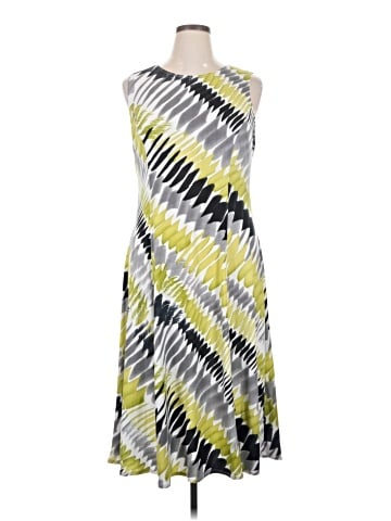 Danny And Nicole Casual Dress (view 1)