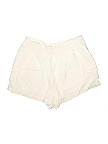 Crown & Ivy Shorts (view 2)