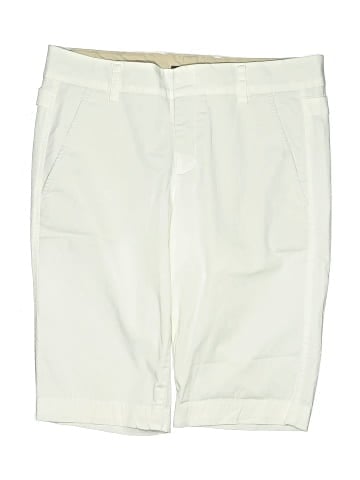 Vince. Khaki Shorts (view 1)
