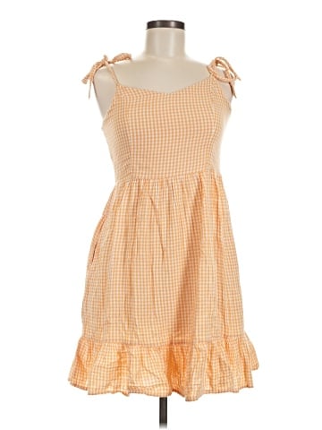 Old Navy Casual Dress (view 1)