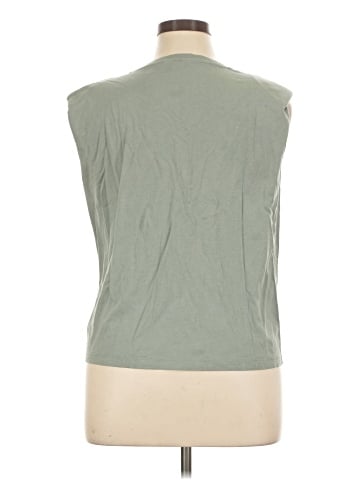 The Limited Sleeveless Top (view 2)