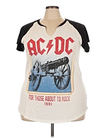 The Vinyl Icons Short Sleeve T-Shirt (view 1)