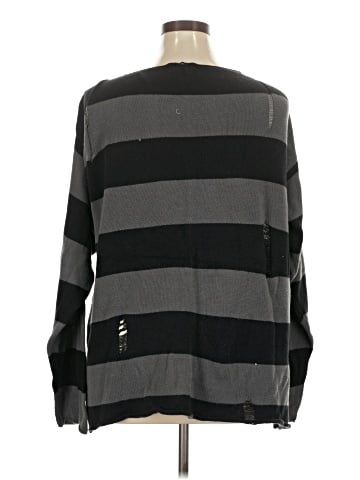 Hot Topic Pullover Sweater (view 2)