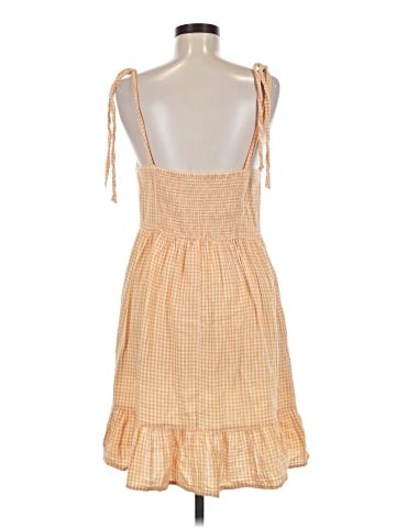 Old Navy Casual Dress (view 2)