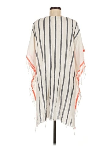 Z&L Poncho (view 2)