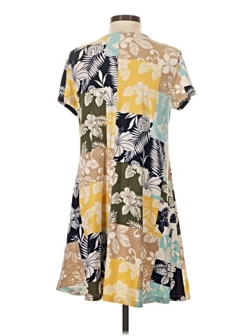 Harlow & Rose Casual Dress (view 2)