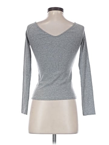 Trafaluc by Zara Long Sleeve T-Shirt (view 2)