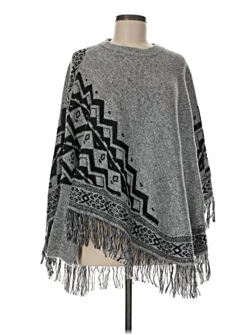 Hem & Thread Poncho (view 1)