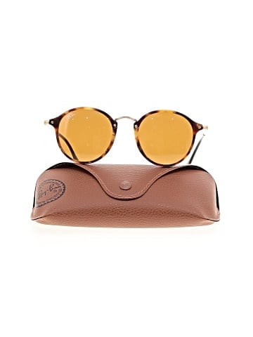 Ray-Ban Sunglasses (view 2)